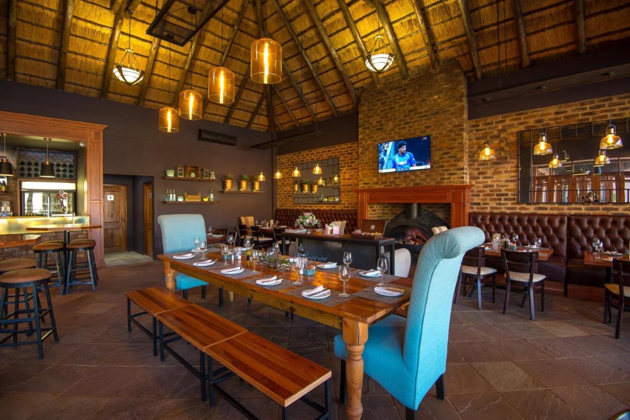 Kloofzicht Lodge & Spa クルーガーズドープ エクステリア 写真 The interior of the restaurant