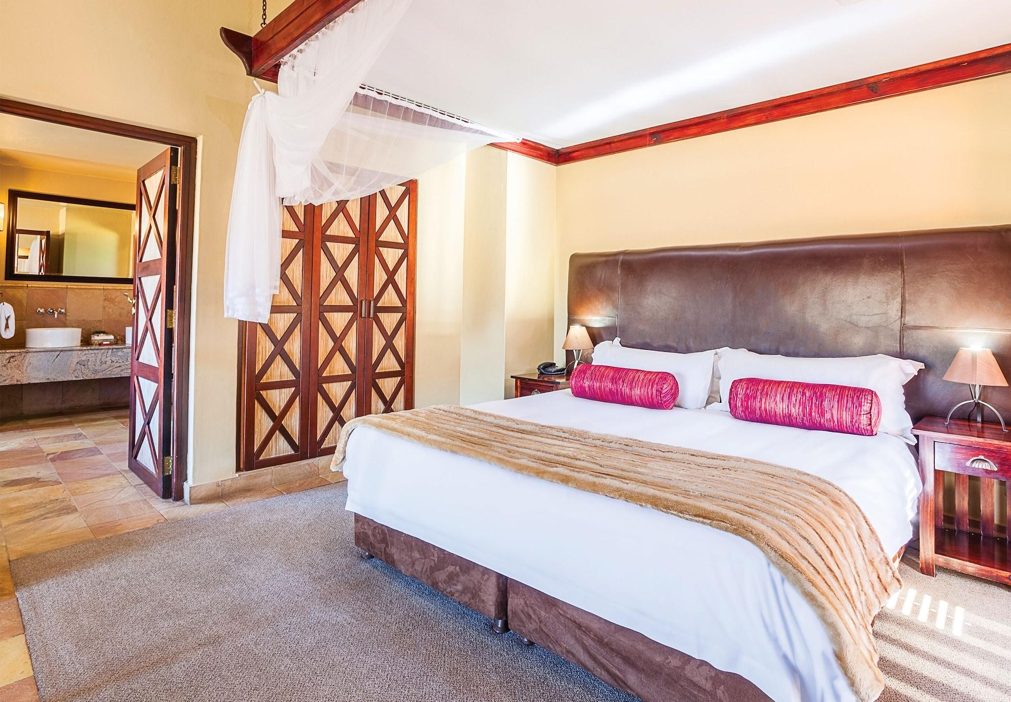 Kloofzicht Lodge & Spa クルーガーズドープ エクステリア 写真 A bedroom at the Kingdom Hotel